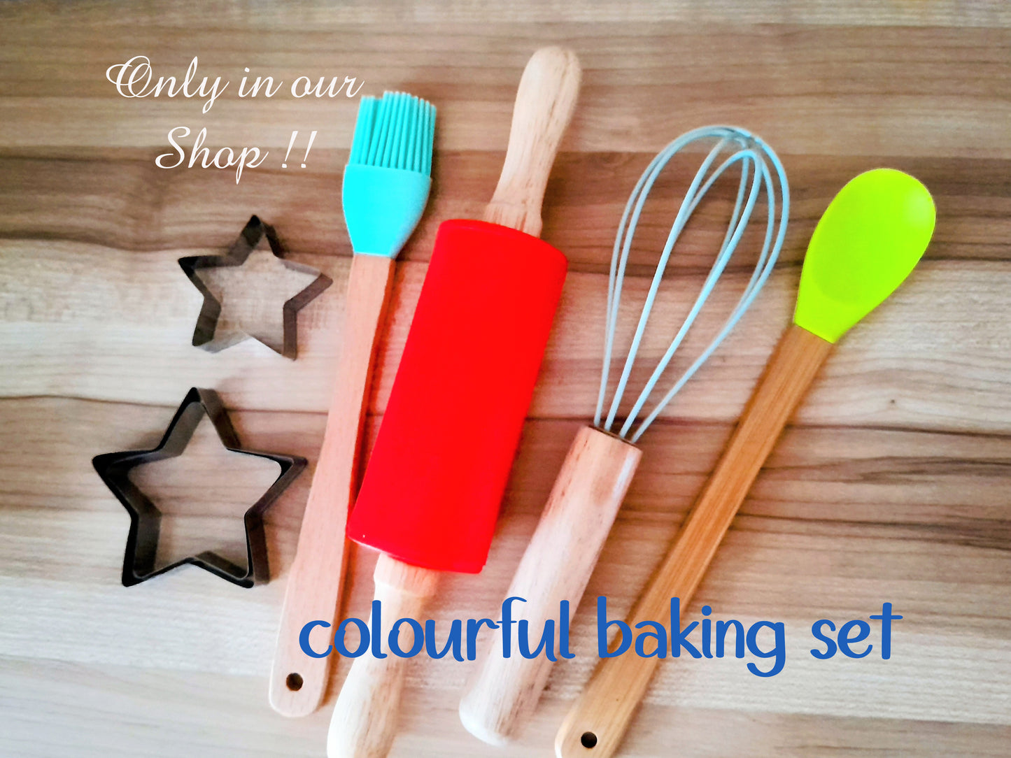 Cute Giraffe With Initial - Personalised Kids Baking Set